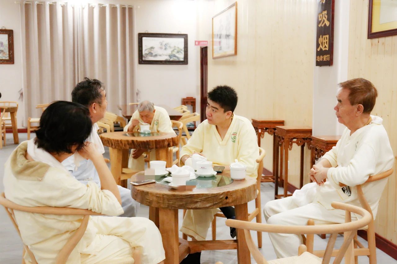 1729386042682604.jpg 1729386042682604.jpg