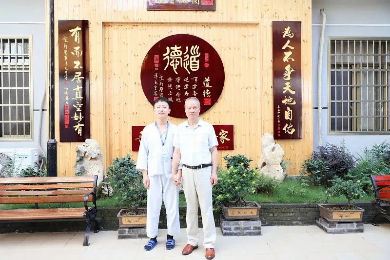 1729652206176805.jpg 1729652206176805.jpg