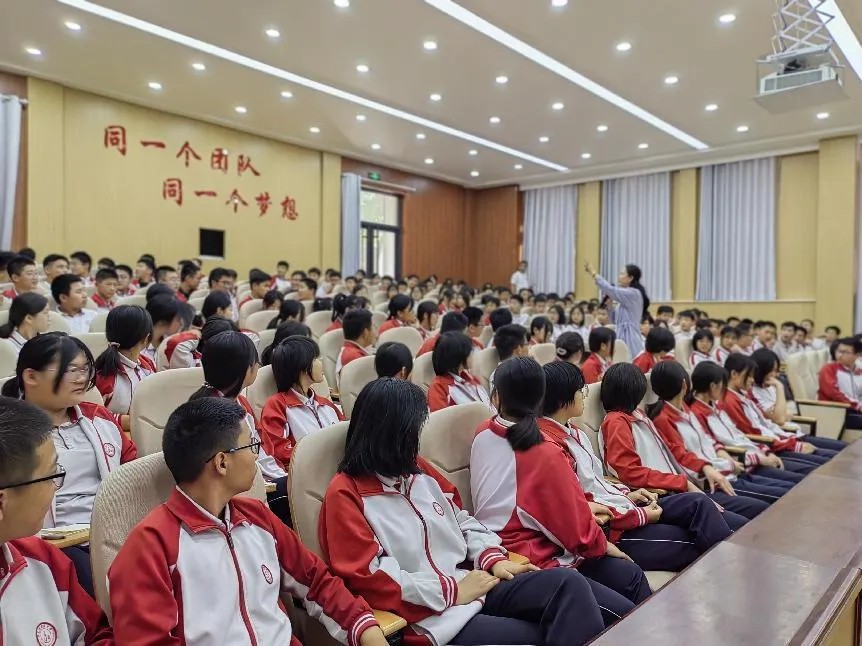 1729737070105764.jpg 1729737070105764.jpg