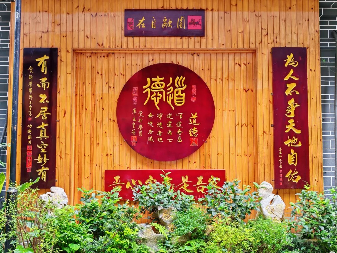 1742806223291520.jpg 1742806223291520.jpg